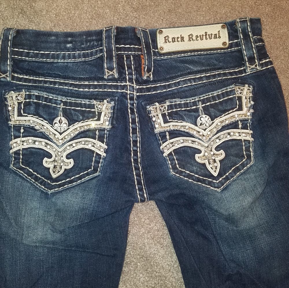 Rock revival Jean's